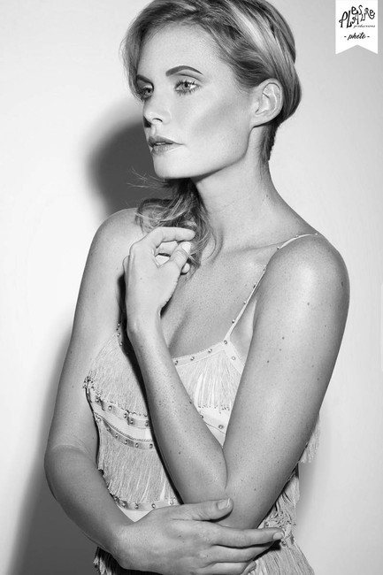 pleasure productions photographe glamour valence montelimar drome