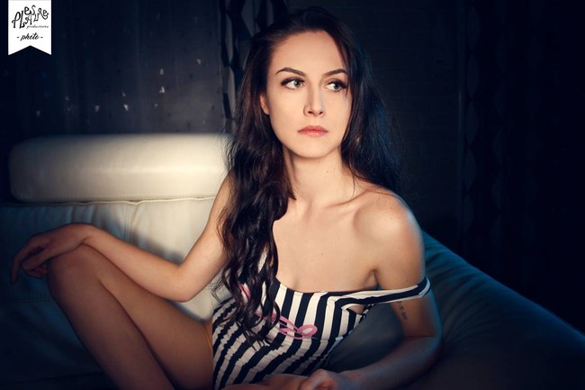 pleasure productions photographe glamour valence montelimar drome